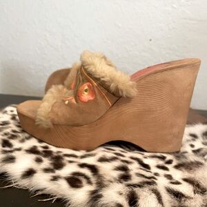 Chinese Laundry platform clogs